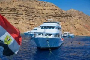Snorkeling by Boat to Ras Mohamed & White Island